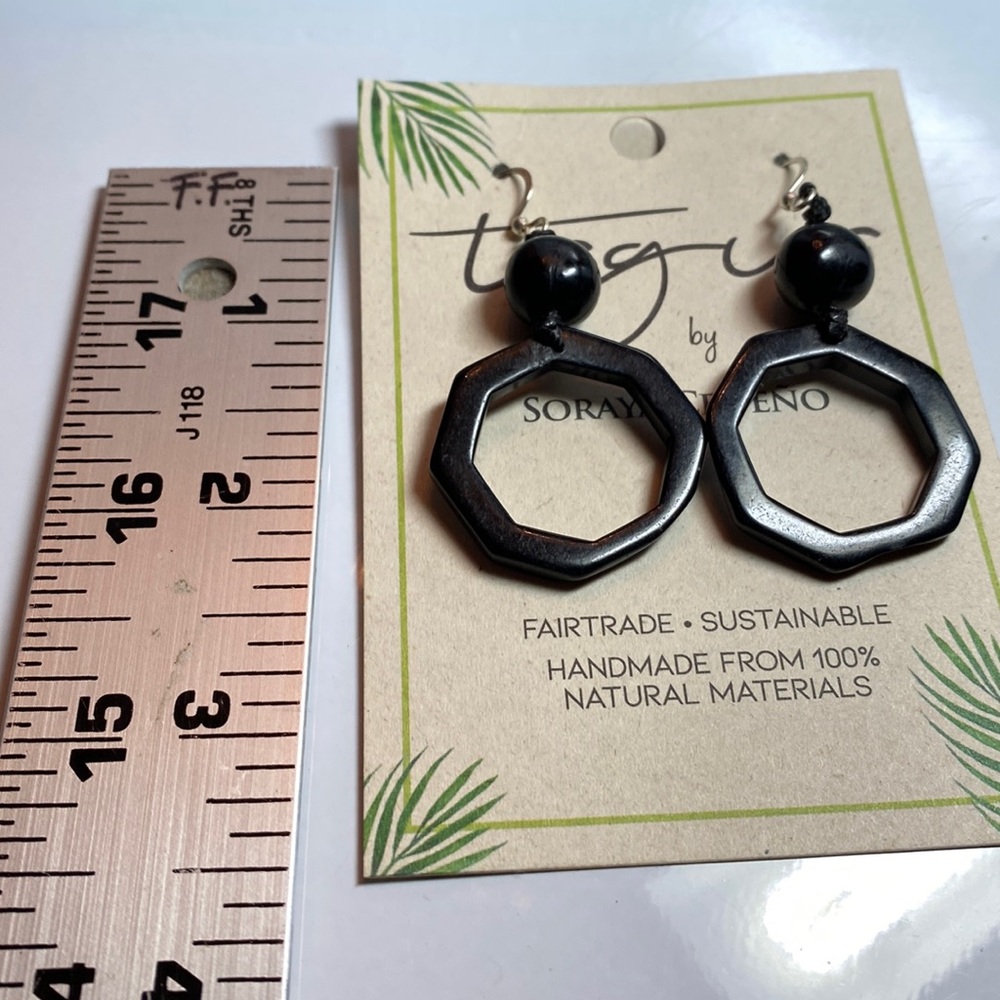 Tagua Fairtrade handmade earrings. - Picture 2 of 7